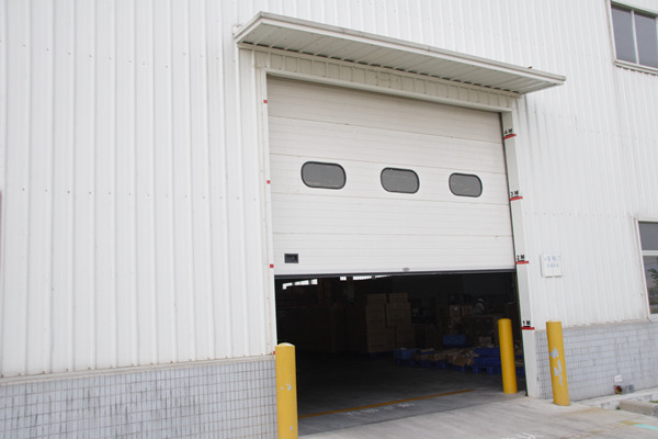 保定工業(yè)提升門(mén)廠家 保定工業(yè)提升門(mén)廠家