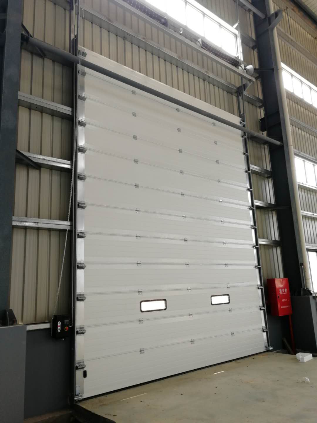 德州工業(yè)提升門廠家 德州工業(yè)提升門廠家